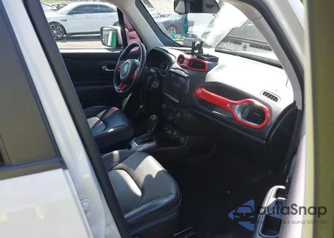 2018 Jeep Renegade Limited 4X4 из США, поврежденный, VIN ZACCJBDB0JPH78358